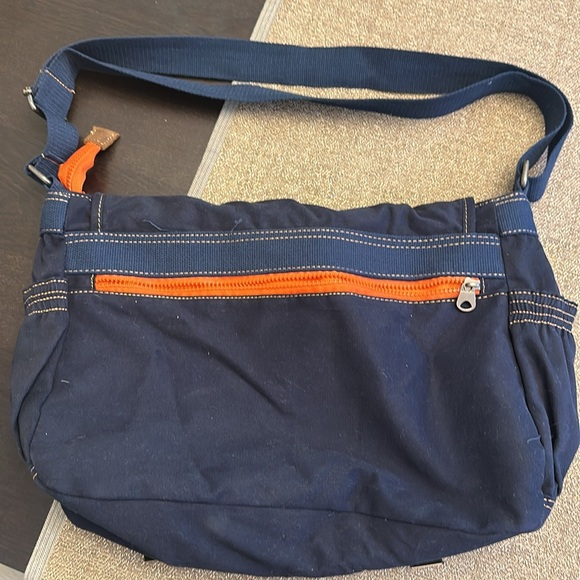 Multipurpose bag - Picture 2 of 5